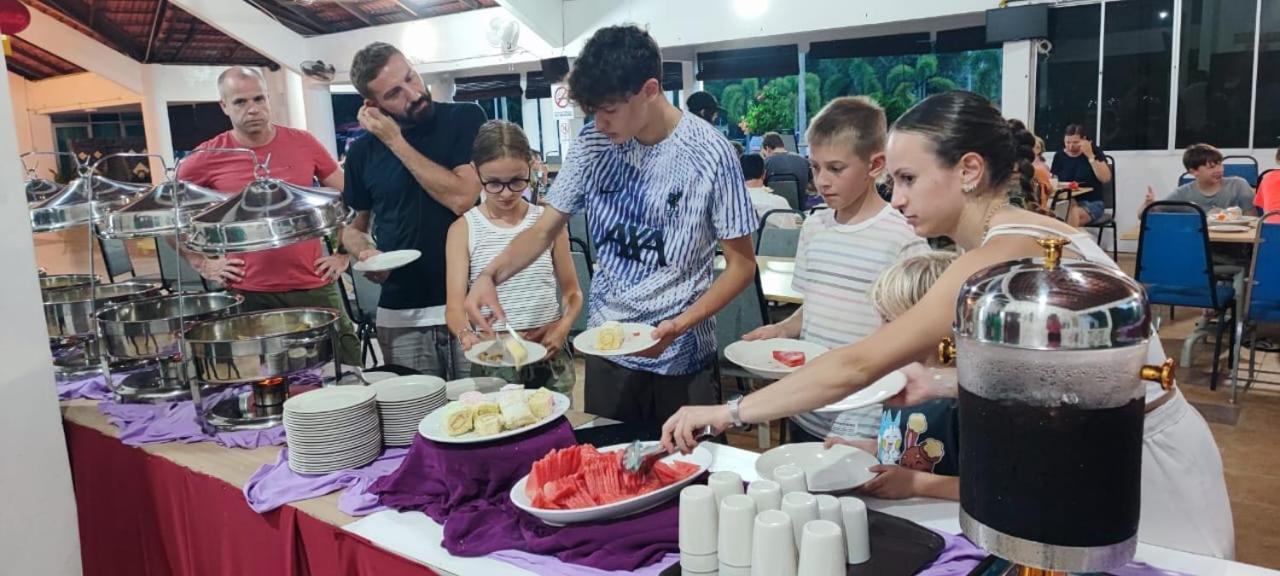 Tekoma Resort Taman Negara Куала Тахан Екстериор снимка