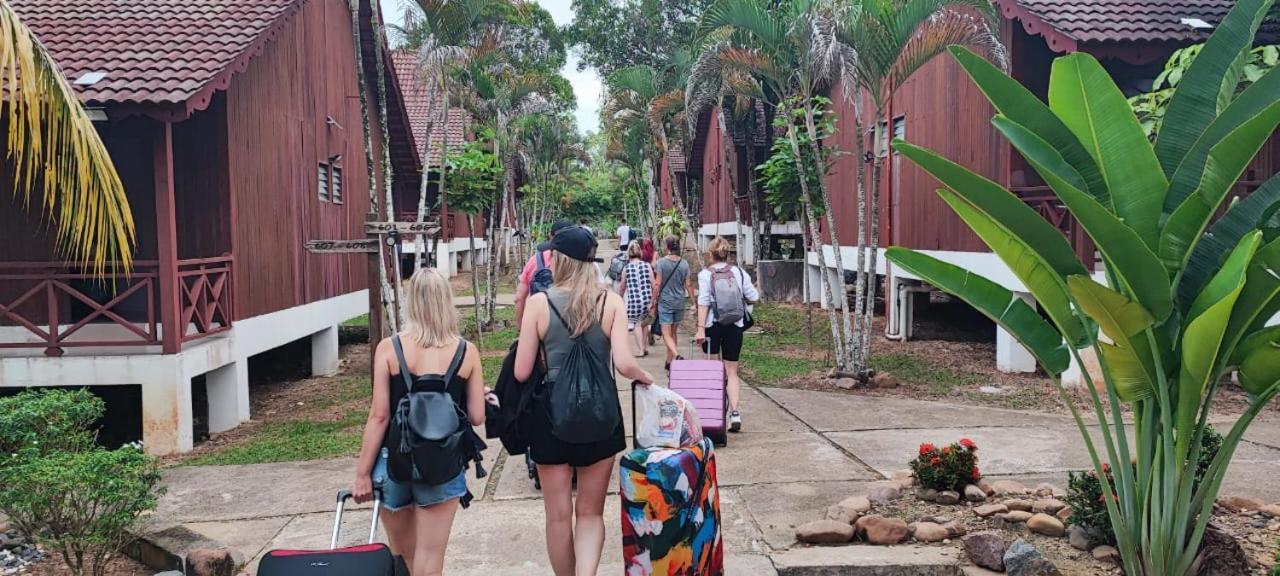 Tekoma Resort Taman Negara Куала Тахан Екстериор снимка